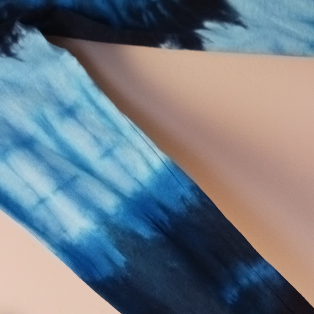 Gildan Tie Dye Long Sleeve T-Shirt Blue Size S - Picture 10 of 14